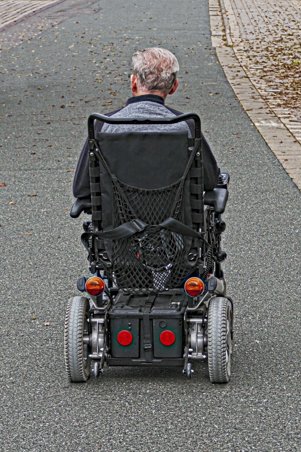 anaterate-wheelchair-users-2814628_1920